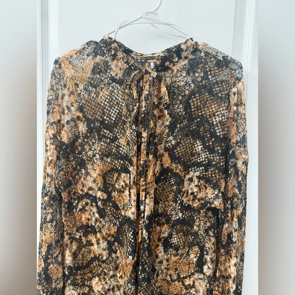 Free People Out For The Night Top (Size S)